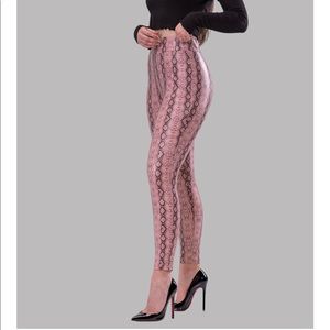 By Egreis Miley Leggings - Brand new